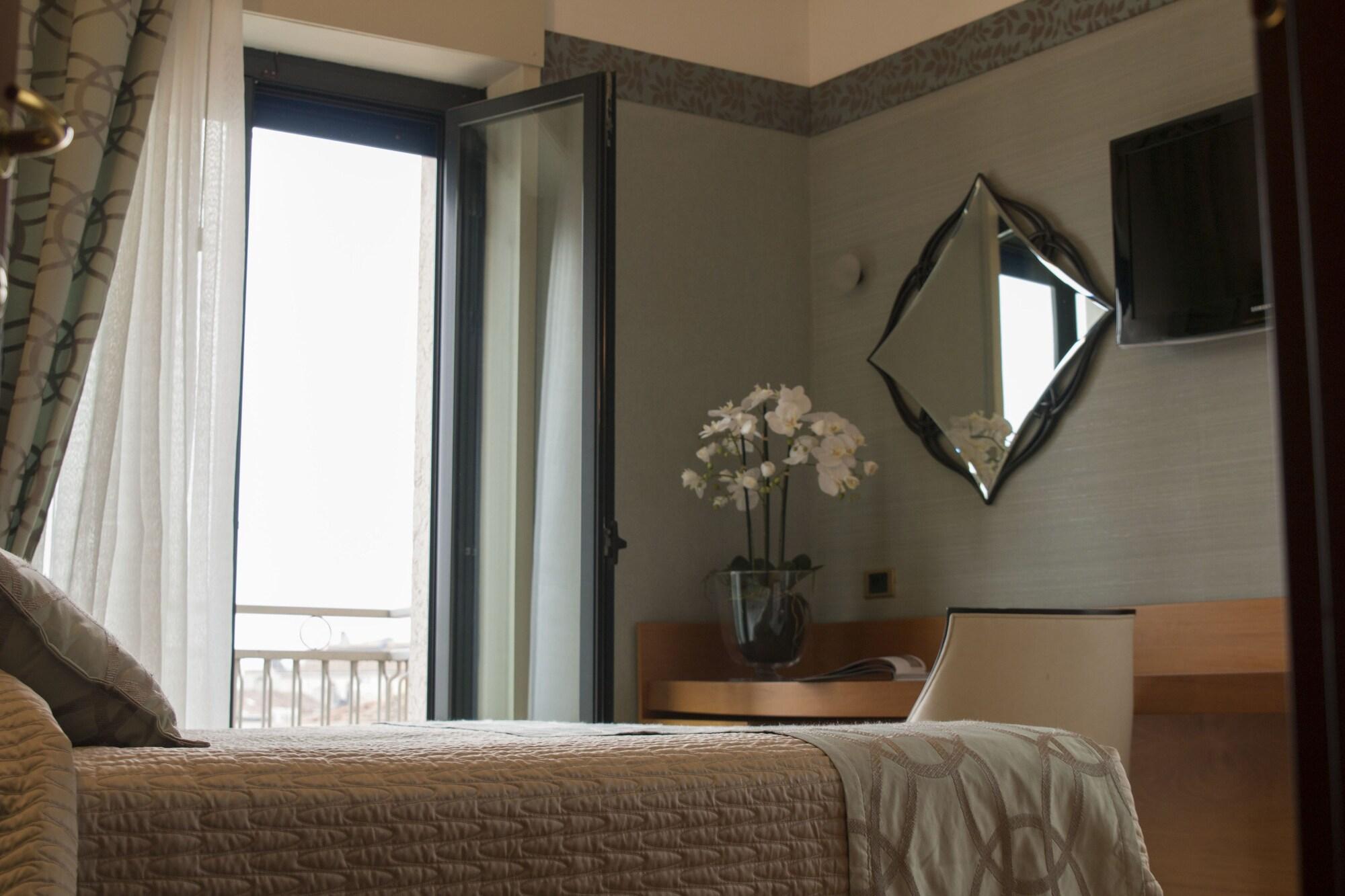 ורונה Hotel Europa מראה חיצוני תמונה
