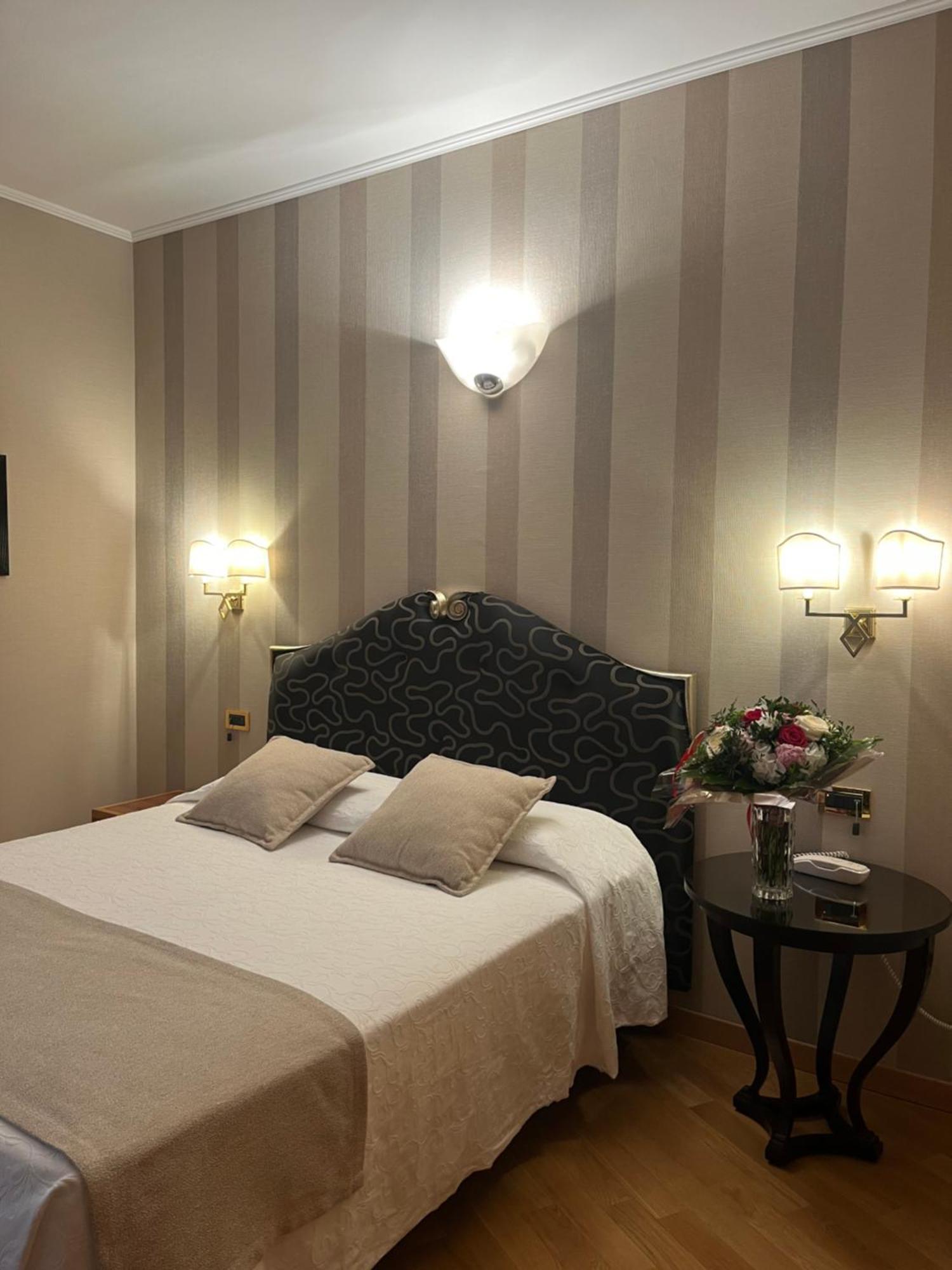 ורונה Hotel Europa מראה חיצוני תמונה