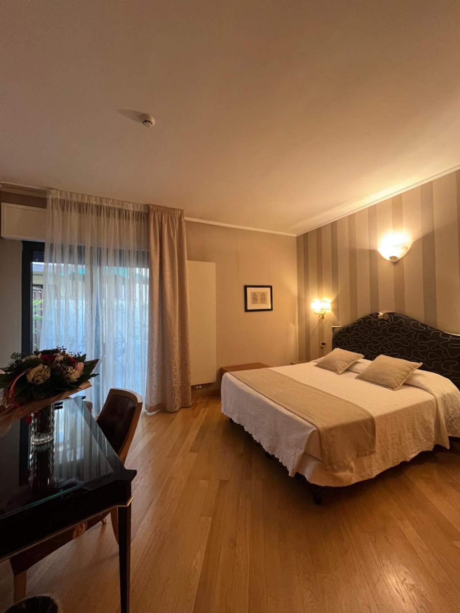 ורונה Hotel Europa מראה חיצוני תמונה